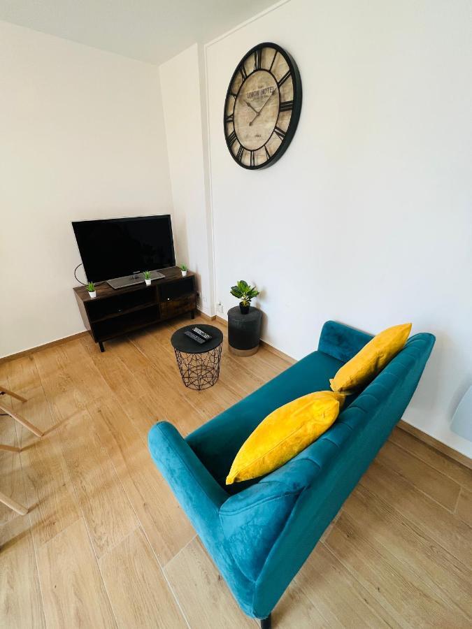 Appartement Luxueux Et Cosy Cergy Eksteriør bilde